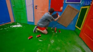 смешное видио про двери а4..двери