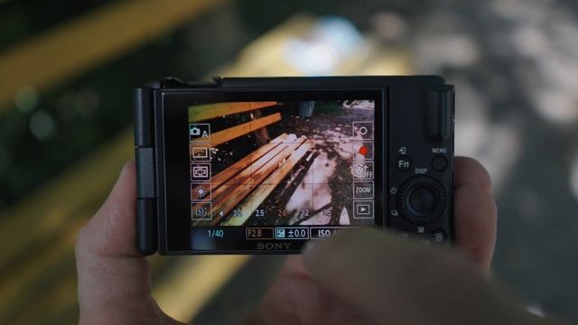 Sony ZV-1 vs. Sony ZV-1 II: Best small video camera? смотреть онлайн