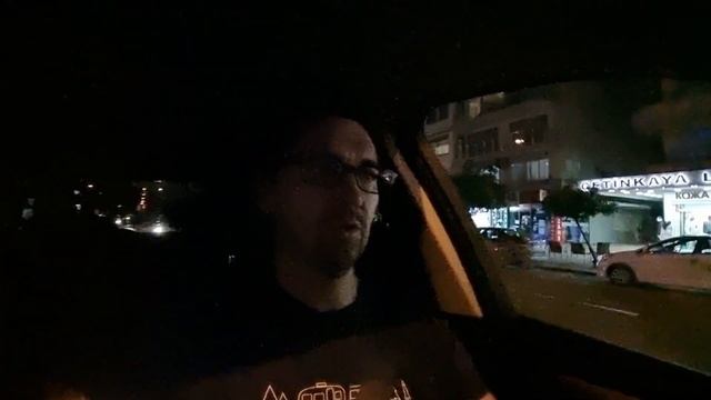 Кот упал с балкона 4 этажа. Удастся ли выжить? смотреть онлайн