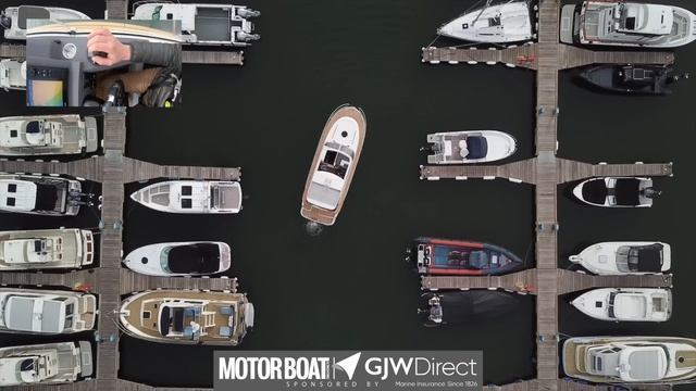 How to leave a berth safely in a single-engined boat | Motor Boat & Yachting смотреть онлайн