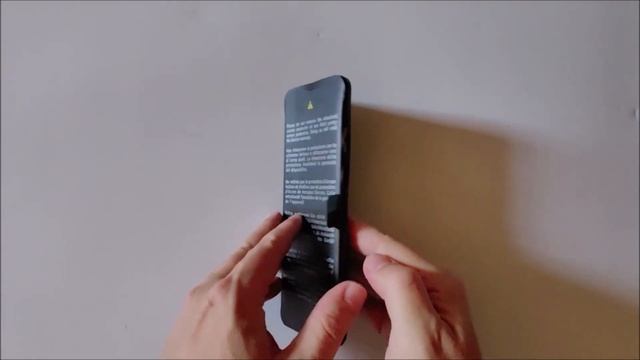 Motorola RAZR 40 Ultra - Unboxing And First Start