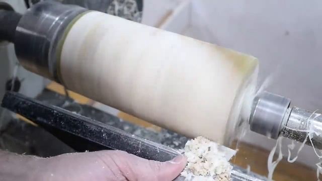 Woodturning - NEW LIFE OF OLD STUMP ! Красивая ваза из дерева и смолы !