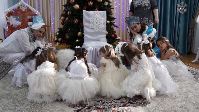 Новогодний утренник! 2023 г гр Радуга смотреть онлайн