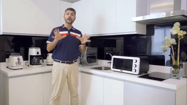 Testing out the new Delonghi Dinamica with my Friends смотреть онлайн