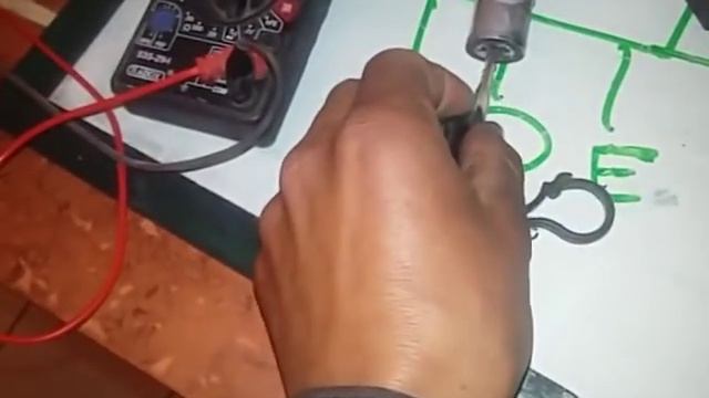 MI MOTO NO SE APAGA AL GIRAR LA LLAVE ,,SOLUCION смотреть онлайн