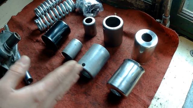 "Стаканы" задней подвески М-72 смотреть онлайн
