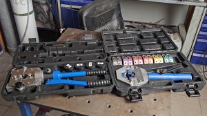 Сравнение ручных кримперов для обжимки шлангов автокондиционеров.