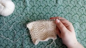 Ажурный чепчик для новорожденного