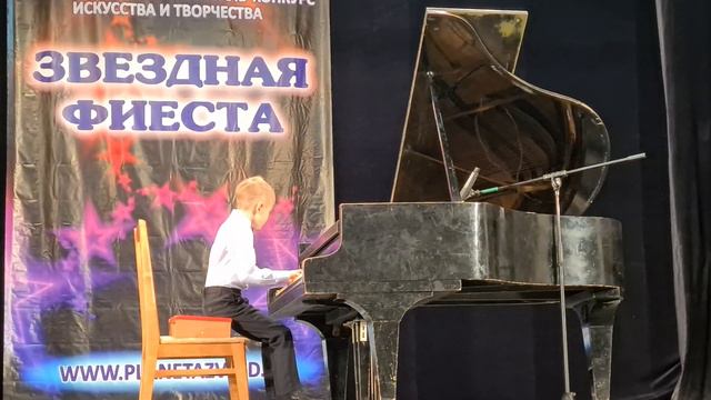 Звёздная фиеста. Лауреат 2 степени. Д.Кабалевский. Клоуны. смотреть онлайн