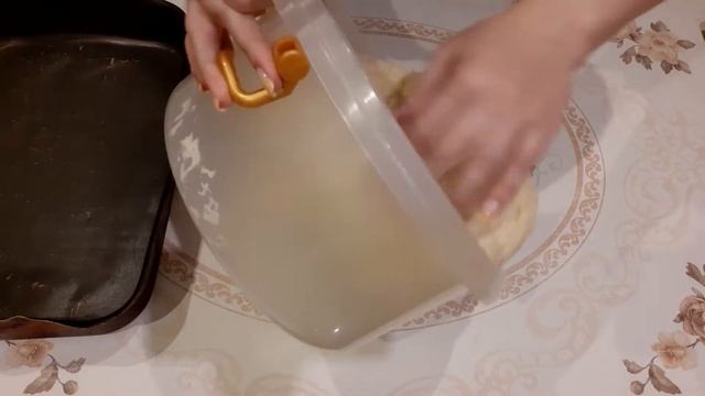 Пирог с капустой и яйцом. смотреть онлайн