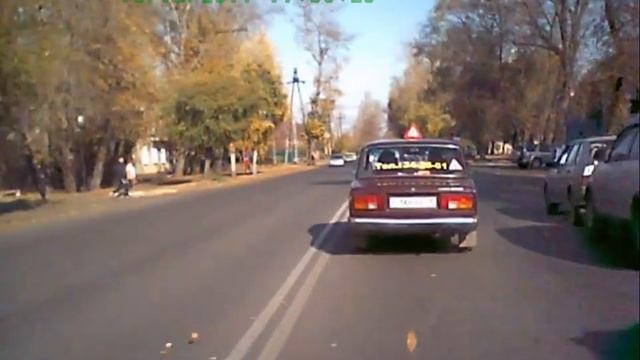 Абакан. Вот так у нас учать ездить :( смотреть онлайн
