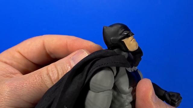 MAFEX Batman The Dark Knight Returns DC Comics Medicom Action Figure Review