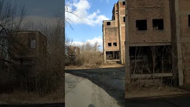 Антрацит| Заброшенные здания шахты и завода Кристалл смотреть онлайн