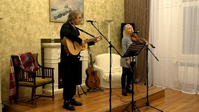 "В огромном городе" - стихи М. Цветаева, музыка Г. Шацкий смотреть онлайн