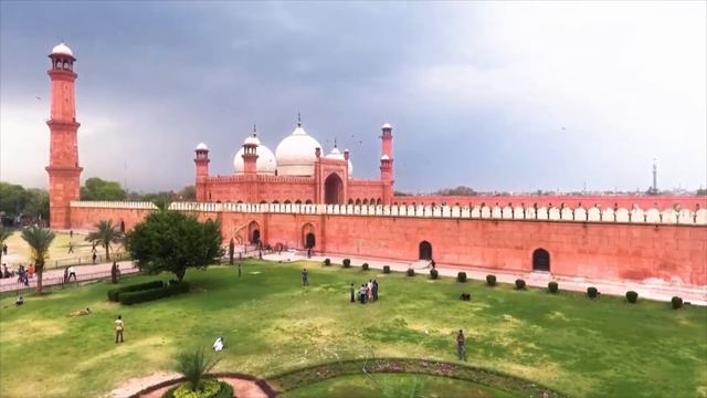 Ил чичил рарх рирара Алжанализир? Ассалам даргала. смотреть онлайн