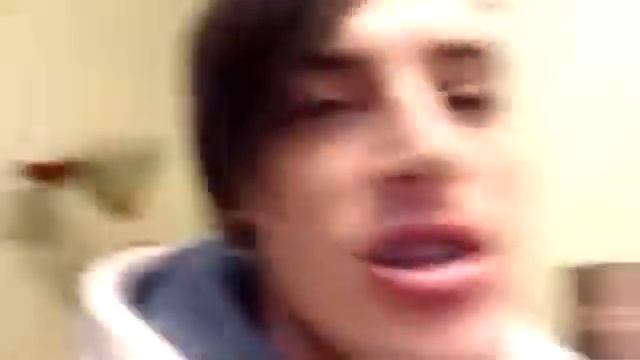 САША ШАПИК . КАК ПРАВИЛЬНО ФОТОГРАФИРОВАТЬСЯ В ИНСТАГРАМ ! смотреть онлайн