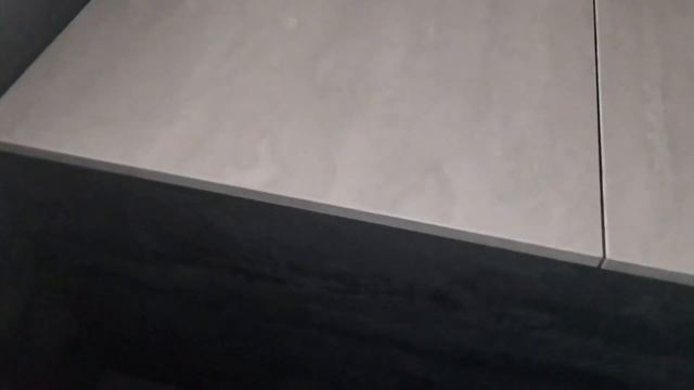 Прихожая со шкафом купе и антресолями в потолок. Подвесная полка с зеркалом | Мастерская Мебели | смотреть онлайн