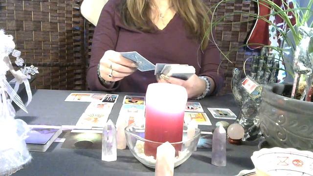 ? Moon for the collective tarot reading Dec 2022 Someone from the past maybe returning... смотреть онлайн