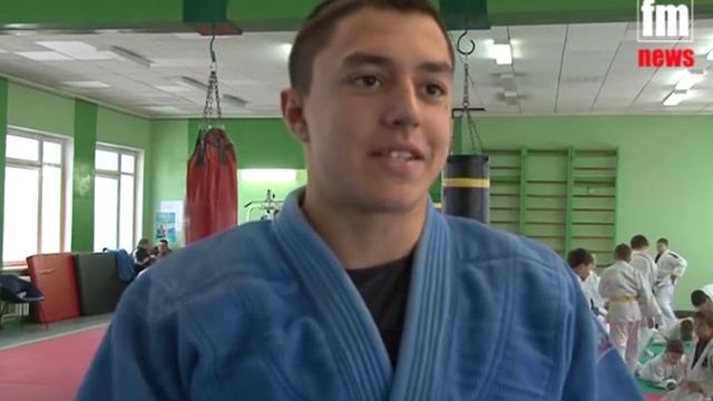 Двукратный чемпион Украины Александр Логвиненко смотреть онлайн
