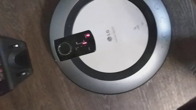 LG Hom Bot(2) смотреть онлайн