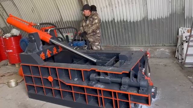 работа пакетировочного пресса Y81-125 при -30 смотреть онлайн