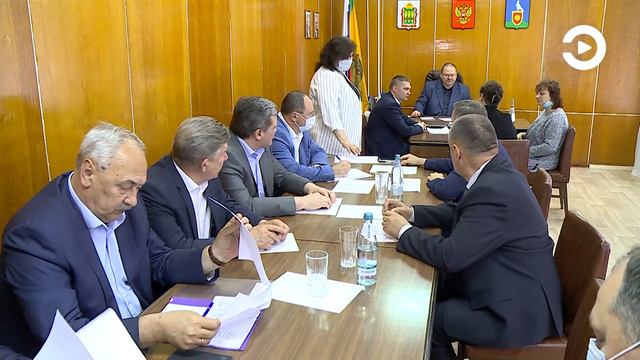 Олег Мельниченко провел встречу с жителями Малосердобинского и Колышлейского районов смотреть онлайн