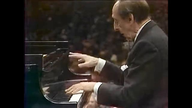 Horowitz Plays Cadenza In Concerto No.3 (Rachmaninov)