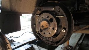 Как снять тормозной барабан.(способ№2)