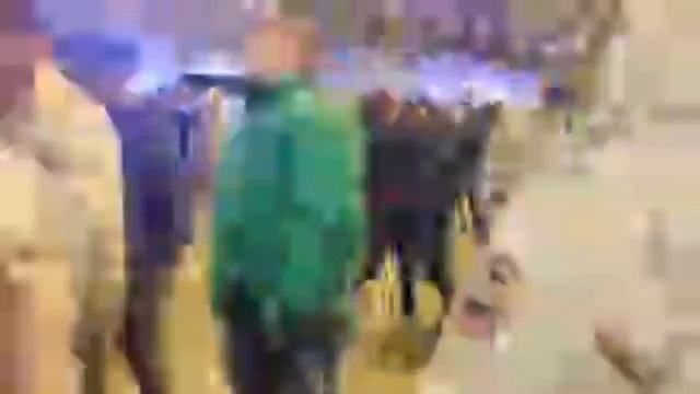 Les Champs-Elysées en feu смотреть онлайн