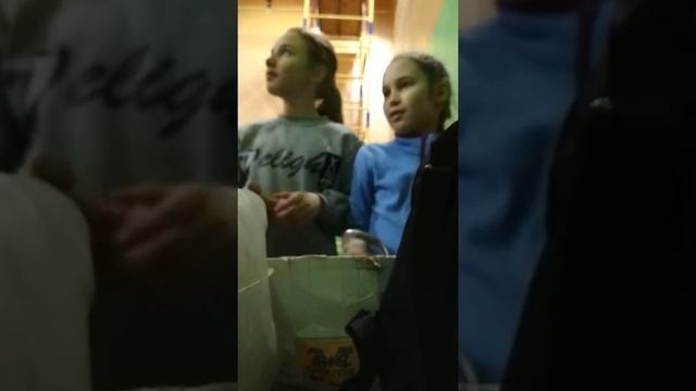 4-ая часть... (Скрытая камера в сютуре(Станции ЮНых ТУРистов)) + разговор с тренером ... смотреть онлайн