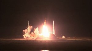 NASA успешно запустило на Луну космический корабль | Миссия Артемида-1 |