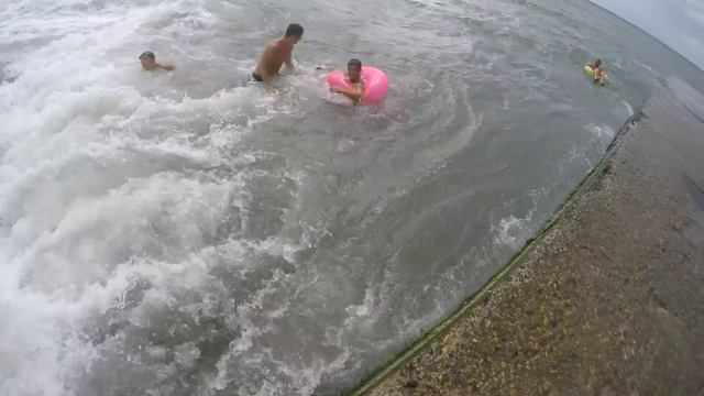 Деда смыло и обратно намыло смотреть онлайн