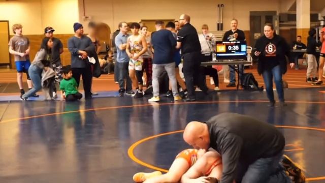 CRAZY HIGHSCHOOL WRESTLING FIGHT (2023) смотреть онлайн