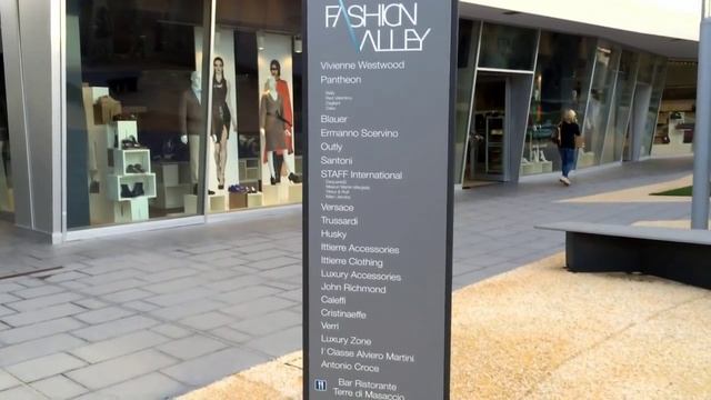 Шоппинг за границей: Fashiov Valley Outlet / Фэшион Валли Аутлет. Флоренция, Италия. смотреть онлайн