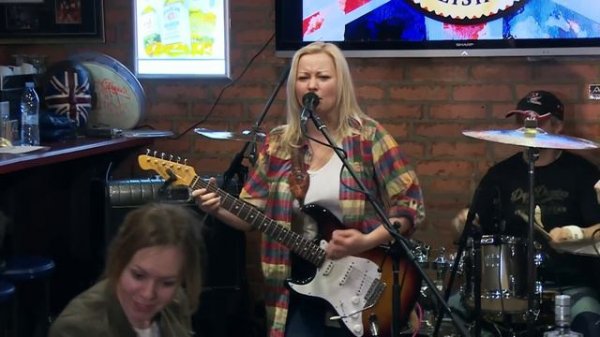 Группа ФЕДУЛОВА. Она грустит не о нем