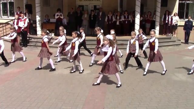 #ПоследнийЗвонок, выступление 1 классов, лицей № 82, Нижний Новгород смотреть онлайн