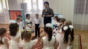 Музыкальное занятие в старшей группе "В мире профессий"