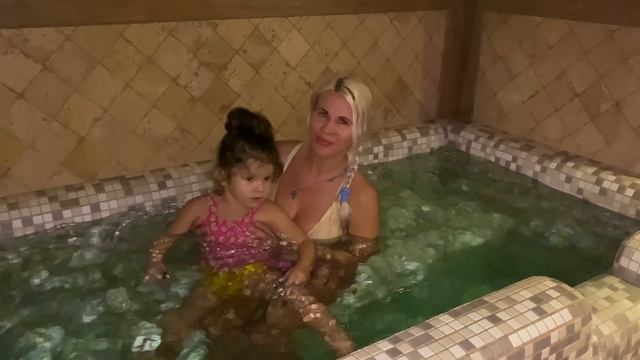 СЕРНЫЕ БАНИ ТБИЛИСИ: Пёстрая баня самая красивая! ЛУЧШИЙ ОБЗОР || Georgian Sulfur Baths смотреть онлайн