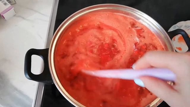 ГУСТОЙ И АРОМАТНЫЙ ДЖЕМ из клубники смотреть онлайн