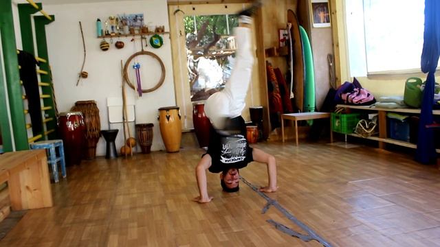 How to Head Spin: Head Spin Tutorial for Beginners | Florieo Tutorial Series смотреть онлайн