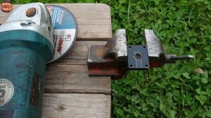 Как снять пуговицу-заклепку с джинсов? Ноу-Хау!