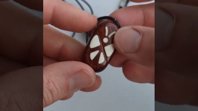 Кулон из фильма 