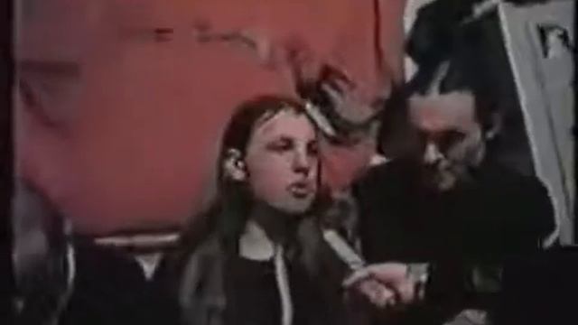 А ну хер его знает На случай важных переговоров! смотреть онлайн