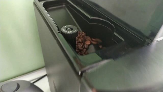 Обзор кофемашины DeLonghi ESAM 2600. Самая дешёвая и хорошая, автоматическая кофемашина для дома. смотреть онлайн