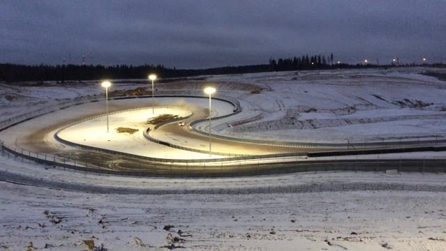 Первый тестовый заезд в Игора Драйв пилот Васильев смотреть онлайн