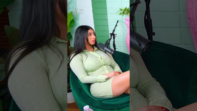 Violet Myers on Sleeping with Adam22 смотреть онлайн