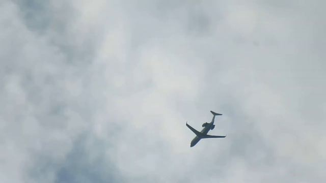 Bombardier Challenger 850 смотреть онлайн