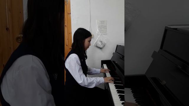 Алексеева Уйгулаана М.Глинка Полька, Т.Кирнбергер Гавот смотреть онлайн