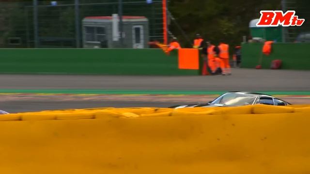 1976 Ferrari 365 GTB-4 - loud idle sound (Spa six hours 2015) смотреть онлайн