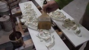 Вариант нанесения золотой патины саерлак.